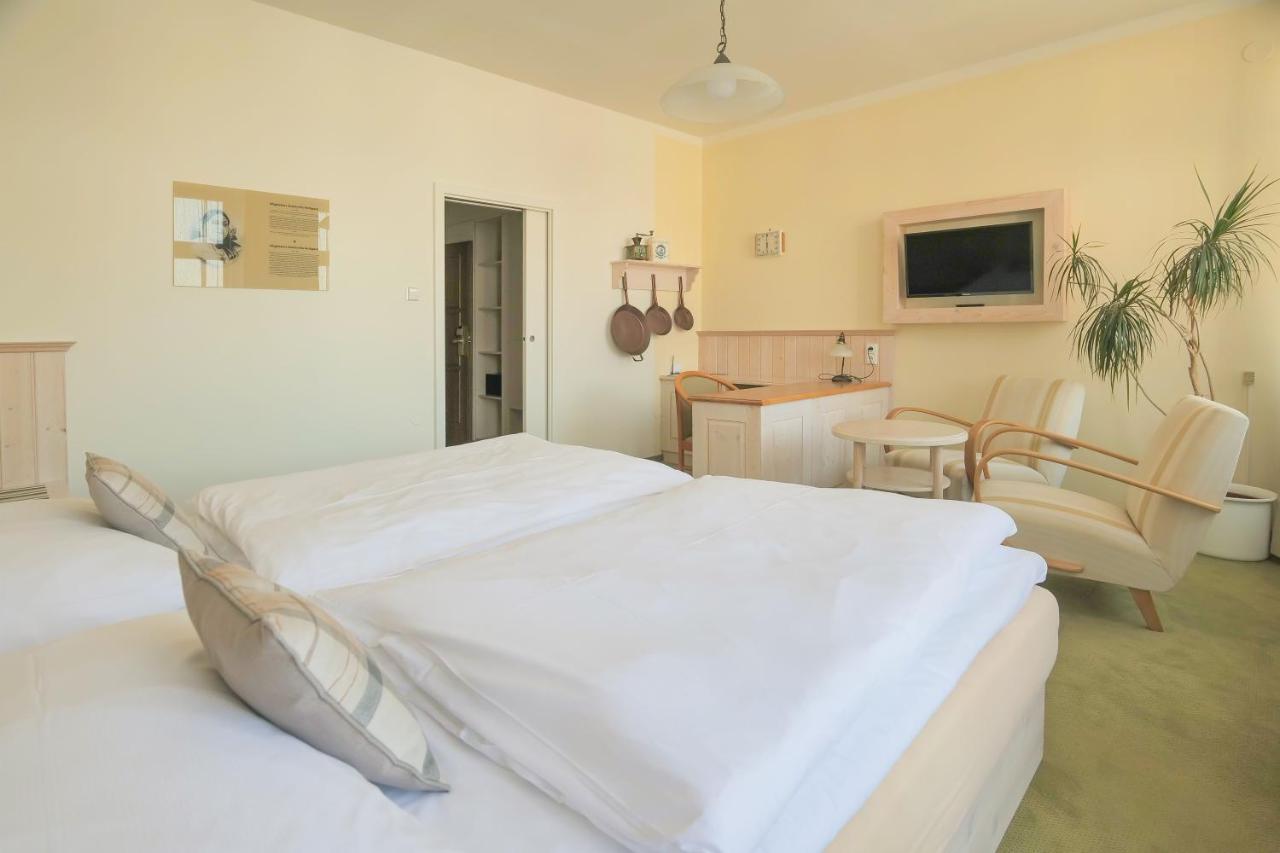 Hotel Zlata Hvezda Litomyšl Екстериор снимка