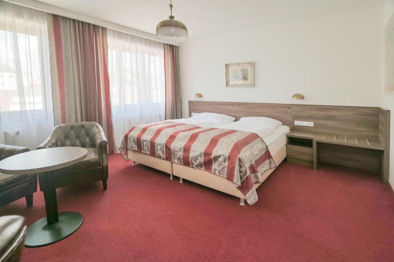 Hotel Zlata Hvezda Litomyšl Екстериор снимка