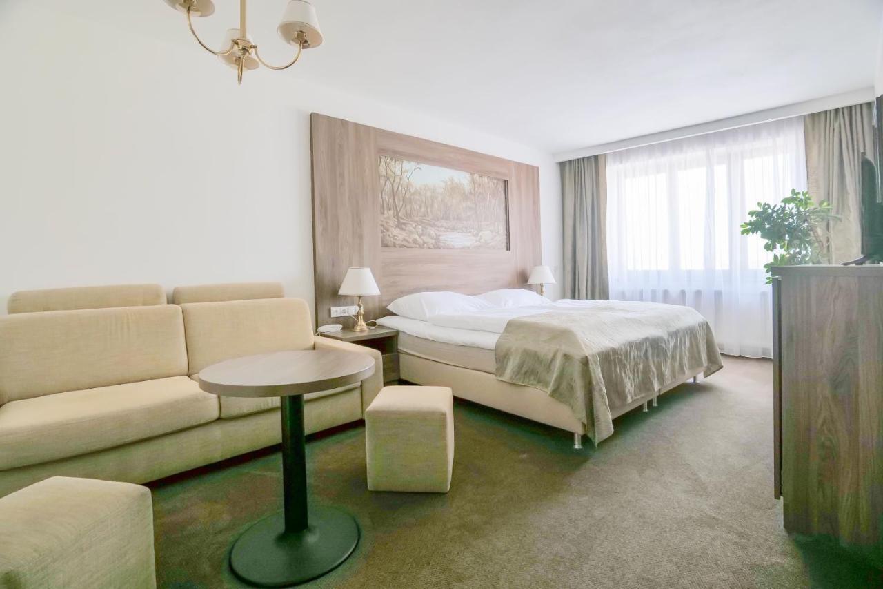 Hotel Zlata Hvezda Litomyšl Екстериор снимка
