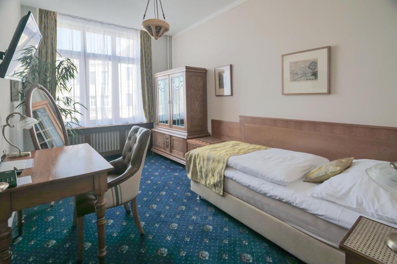 Hotel Zlata Hvezda Litomyšl Екстериор снимка