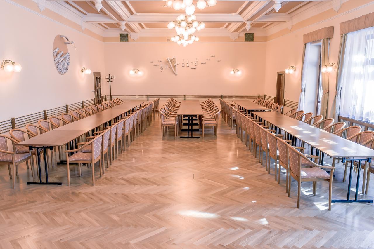 Hotel Zlata Hvezda Litomyšl Екстериор снимка