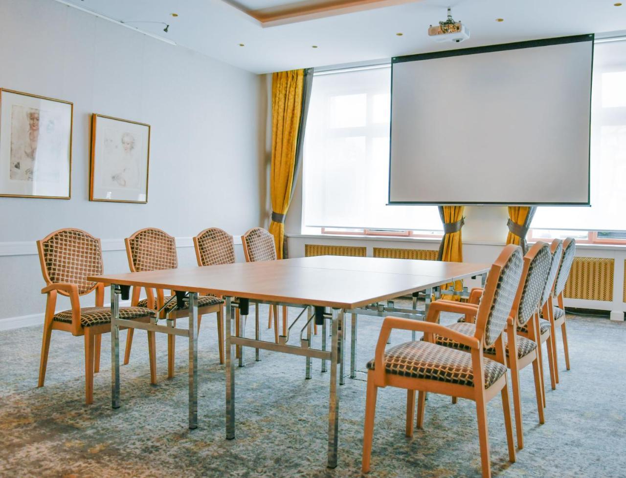 Hotel Zlata Hvezda Litomyšl Екстериор снимка